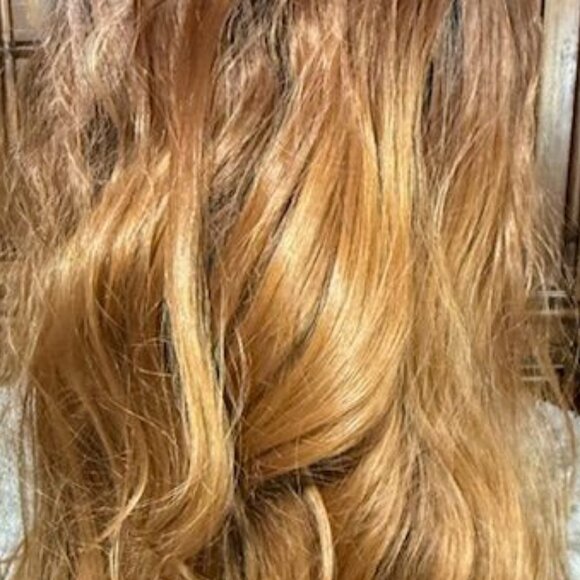 NWOT Ombre 30" Super Dense Lace Front Part Loose Wavy Synthetic Wig - Picture 14 of 16